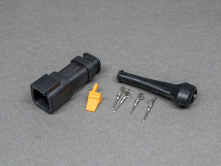 DTM 4-pin female connector with rubber boot Black