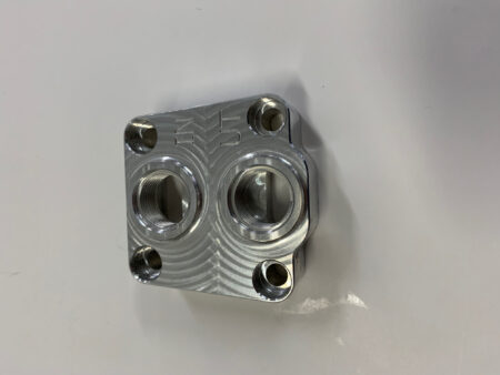 Billet oil line adapter BMW M30/S38