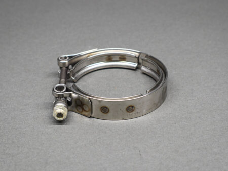 Precision inlet clamp small v-band housing